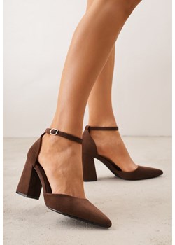 Ciemnobrązowe Czółenka z Imitacji Zamszu na Słupkowym Obcasie ze Szpiczastym Noskiem Hadina ze sklepu renee.pl w kategorii Czółenka - zdjęcie 189303746