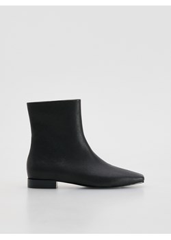 Reserved - Botki ze skóry owczej - czarny ze sklepu Reserved w kategorii Botki - zdjęcie 189304208