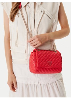 Guess Torebka HWEQG954121 Czerwony ze sklepu MODIVO w kategorii Kopertówki - zdjęcie 189307136