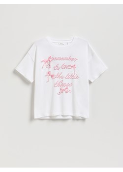 Reserved - T-shirt z aplikacją - złamana biel ze sklepu Reserved w kategorii Bluzki dziewczęce - zdjęcie 189309495