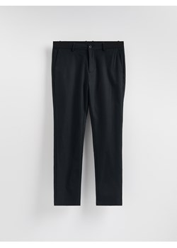 Reserved - Spodnie chino slim fit - czarny ze sklepu Reserved w kategorii Spodnie męskie - zdjęcie 189309779