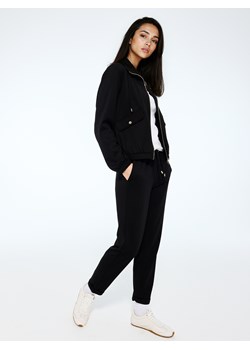 Mohito - Dresowe czarne joggery - czarny ze sklepu Mohito w kategorii Spodnie damskie - zdjęcie 189313458