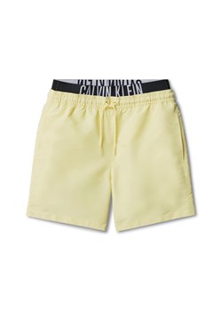 Calvin Klein Swimwear Szorty kąpielowe KV0KV00054 Żółty Regular Fit ze sklepu MODIVO w kategorii Kąpielówki chłopięce - zdjęcie 189318437