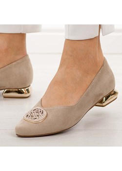Beżowe baleriny damskie na obcasie Potocki 12808 ze sklepu suzana.pl w kategorii Balerinki - zdjęcie 189323885