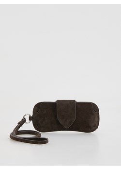 Reserved - Zamszowe etui na okulary - ciemnobrązowy ze sklepu Reserved w kategorii Etui - zdjęcie 189324676