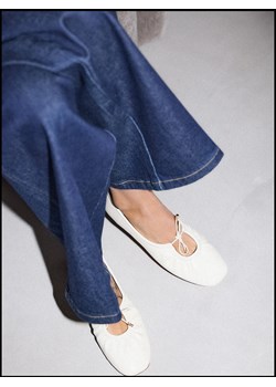 Mohito - Baleriny - beżowy ze sklepu Mohito w kategorii Balerinki - zdjęcie 189340205