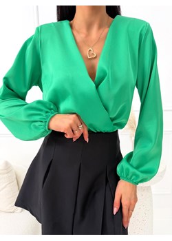 Zielone Satynowe Body z Kopertowym Dekoltem ze sklepu ModnaKiecka.pl w kategorii Bluzki damskie - zdjęcie 189346297