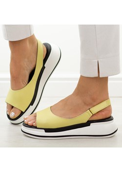 Żółte skórzane sandały damskie na platformie T.Sokolski 247 ze sklepu suzana.pl w kategorii Sandały damskie - zdjęcie 189347607