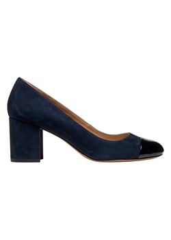 Geox Skórzane czółenka "Virnilisa" w kolorze granatowym ze sklepu Limango Polska w kategorii Czółenka - zdjęcie 189349887