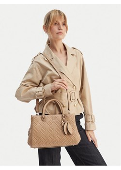 Guess Torebka Sally HWQG99 21060 Beżowy ze sklepu MODIVO w kategorii Kuferki - zdjęcie 189365118