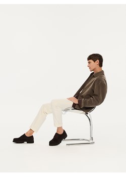 Reserved - Zamszowe loafersy z wiązaniem - ciemnobrązowy ze sklepu Reserved w kategorii Półbuty męskie - zdjęcie 189365588