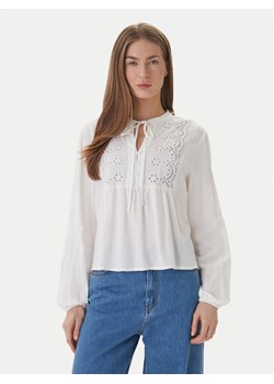 ONLY Bluzka Lennyo 15366732 Biały Regular Fit ze sklepu MODIVO w kategorii Bluzki damskie - zdjęcie 189367126