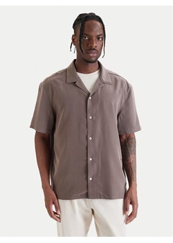 Calvin Klein Koszula LV04LF114G Brązowy Relaxed Fit ze sklepu MODIVO w kategorii Koszule męskie - zdjęcie 189368906