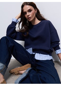 Mohito - Granatowa bluza ze wstawką koszulową - granatowy ze sklepu Mohito w kategorii Bluzy damskie - zdjęcie 189373729