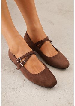 Brązowe Balerinki VICES z Imitacji Zamszu z Podwójnym Paskiem z Klamerką Nattosia ze sklepu born2be.pl w kategorii Balerinki - zdjęcie 189384329