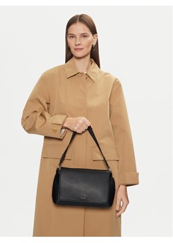 Calvin Klein Torebka Ck Must Top Handle Bag_Caviar K60K613085 Czarny ze sklepu MODIVO w kategorii Torebki damskie - zdjęcie 189387305