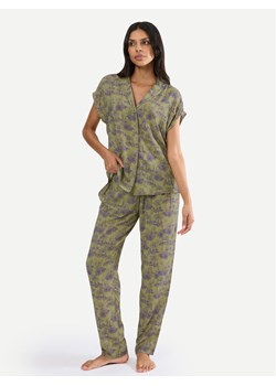 Triumph Piżama Boyfriend 10222611 Zielony Relaxed Fit ze sklepu MODIVO w kategorii Piżamy damskie - zdjęcie 189387459