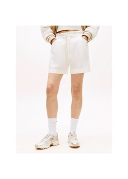 Tommy Jeans Lniane szorty TJW ESSENTIAL | Regular Fit ze sklepu Gomez Fashion Store w kategorii Szorty - zdjęcie 189395339