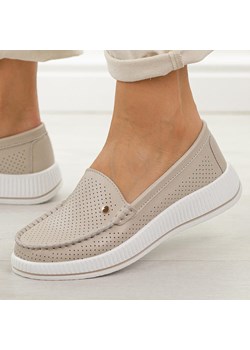 Beżowe ażurowe skórzane mokasyny damskie S.Barski 5980 ze sklepu suzana.pl w kategorii Mokasyny damskie - zdjęcie 189395827