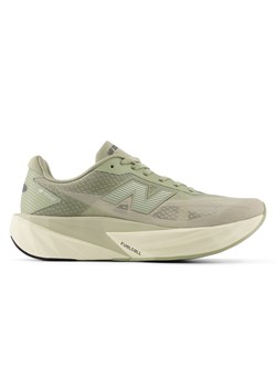 Buty męskie New Balance FuelCell Rebel v5 MFCX5N9 – zielone ze sklepu New Balance Poland w kategorii Buty sportowe męskie - zdjęcie 189397919