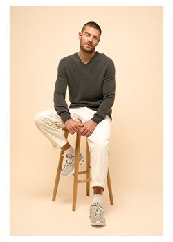 Just Cashmere Kaszmirowy sweter "Nathan" w kolorze khaki ze sklepu Limango Polska w kategorii Swetry męskie - zdjęcie 189401548