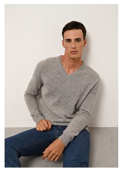 Just Cashmere Kaszmirowy sweter "Nathan" w kolorze szarym ze sklepu Limango Polska w kategorii Swetry męskie - zdjęcie 189401555