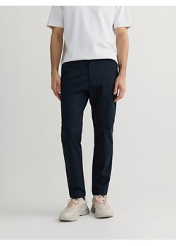 Reserved - Spodnie chino slim fit - granatowy ze sklepu Reserved w kategorii Spodnie męskie - zdjęcie 189407035