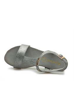 Szare buty damskie sabatina w wyprzedaży, wiosna 2020 w Domodi Szare buty damskie sabatina w wyprzedaży, wiosna 2020 w Domodi