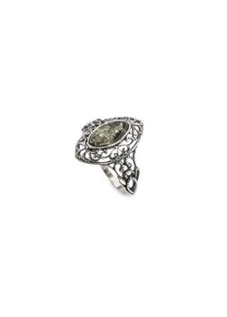 Srebrny pierścionek z zielonym bursztynem PK 1818 ze sklepu Polcarat Design w kategorii Pierścionki - zdjęcie 58662546