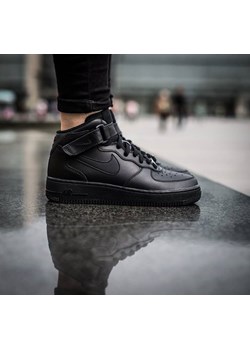 Buty nike rzepy, lato 2020 w Domodi Buty męskie nike rzepy, lato 2020 w Domodi