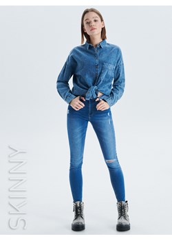 Cropp - Jeansy skinny - niebieski ze sklepu Cropp w kategorii Jeansy damskie - zdjęcie 62450185