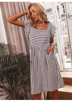 Sukienka Selfieroom na spacer 