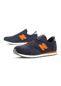 Granatowe buty sportowe dzieciece New Balance zamszowe Granatowe buty sportowe dzieciece New Balance zamszowe