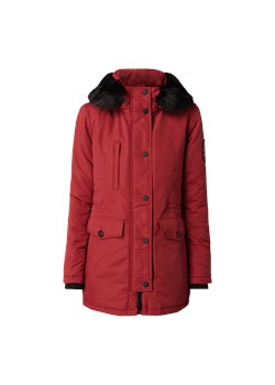 Czerwone kurtki damskie superdry, wiosna 2020 w Domodi Czerwone kurtki damskie superdry, wiosna 2020 w Domodi
