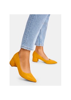 Czółenka DeeZee eleganckie na słupku z niskim obcasem w noskiem w szpic bez zapięcia 