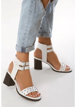 Sandały damskie Born2be bez wzorów na lato na słupku 