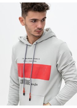 Bluza męska Levi's na jesień z poliestru młodzieżowa w Domodi Bluza męska Levi's na jesień z poliestru młodzieżowa w Domodi