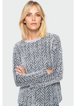 Wzorzysty sweter ze sklepu Greenpoint.pl w kategorii Swetry damskie - zdjęcie 79092228