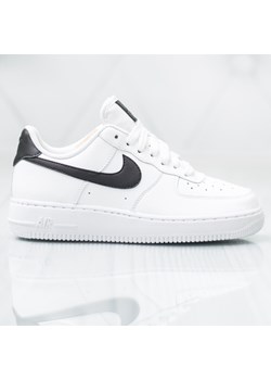 Buty sportowe damskie Nike do biegania air force bez wzorów 