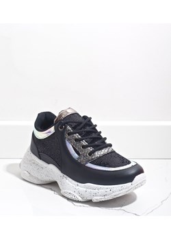 Buty sportowe damskie sznurowane 