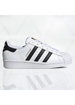 Buty sportowe damskie Adidas płaskie bez wzorów 