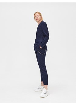 Cropp - Spodnie jogger tailoring - granatowy ze sklepu Cropp w kategorii Spodnie damskie - zdjęcie 82245716