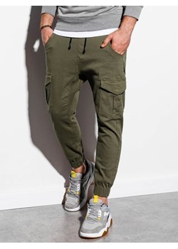 Spodnie męskie JOGGERY z kieszeniami cargo - oliwkowe V18 P886 ze sklepu ombre w kategorii Spodnie męskie - zdjęcie 85841488