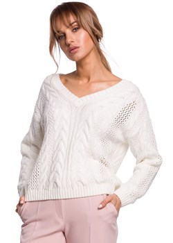 M510 Ażurowy sweter z dekoltem w serek - ecru ze sklepu Świat Bielizny w kategorii Swetry damskie - zdjęcie 89472796