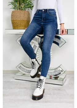 CIEMNO-NIEBIESKIE DOPASOWANE SPODNIE JEANSOWE ze sklepu olika.com.pl w kategorii Jeansy damskie - zdjęcie 94006003