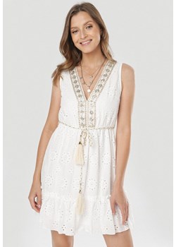 Biała Sukienka Nemennilla ze sklepu Born2be Odzież w kategorii Sukienki - zdjęcie 95011899