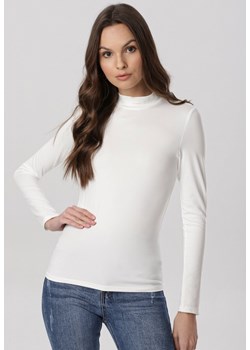 Biała Bluzka z Półgolfem Risevera ze sklepu Born2be Odzież w kategorii Bluzki damskie - zdjęcie 95865447