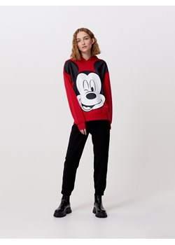 Cropp - Bluza z kapturem Mickey Mouse - czerwony ze sklepu Cropp w kategorii Bluzy damskie - zdjęcie 98303165