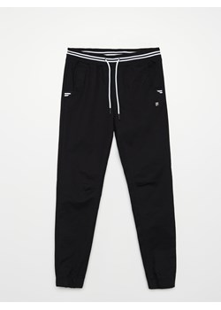 Cropp - Spodnie jogger - czarny ze sklepu Cropp w kategorii Spodnie męskie - zdjęcie 98789129