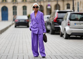 60-latko, te garnitury damskie ze spodniami to najlepsze, co możesz sobie kupić. Modniejsze od sukienek 